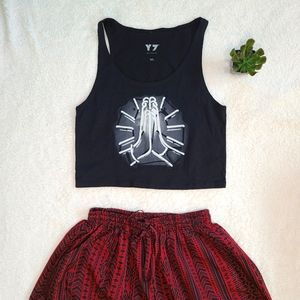 Y7 Namaste Prayer Cartoon Hands Crop Tank - S